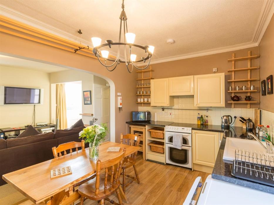 River Cottage room 3